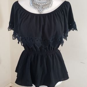 Klaxons| Size L| Black| off shoulder
